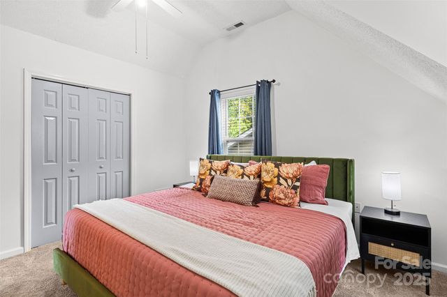 28 Grove Garden Avenue, Candler, NC 28715