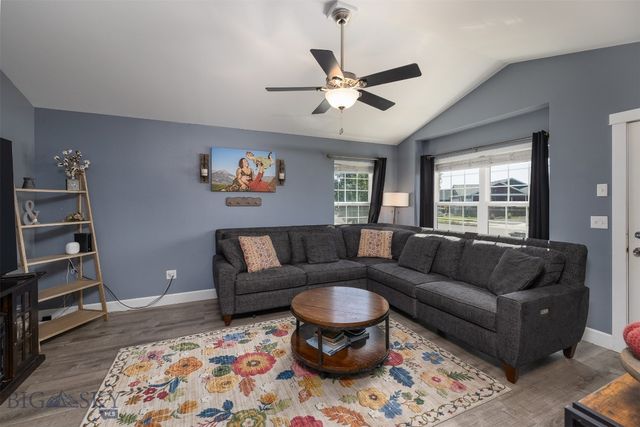 2226 Sturnella Lane, Belgrade, MT 59714