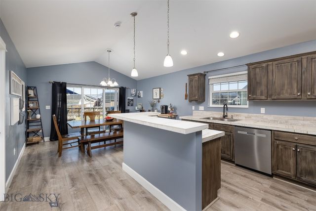 2226 Sturnella Lane, Belgrade, MT 59714