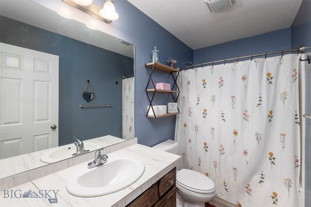 2226 Sturnella Lane, Belgrade, MT 59714