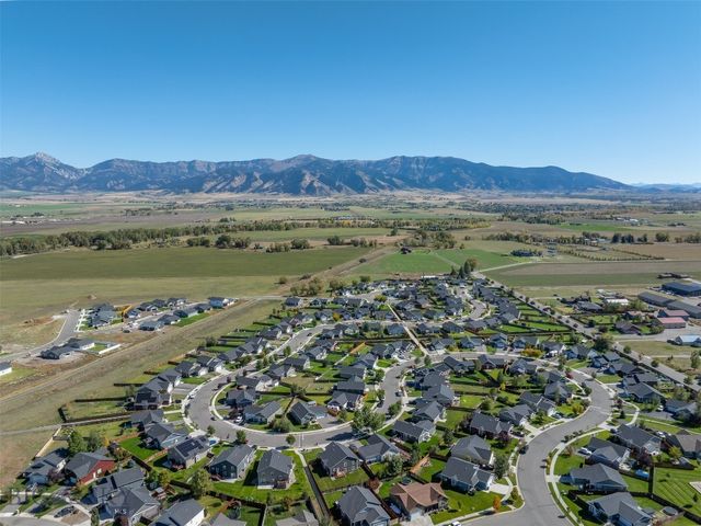 2226 Sturnella Lane, Belgrade, MT 59714