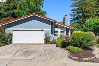 22 Jib Ct, Pleasant Hill, CA 94523
