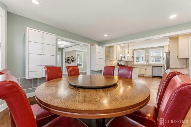 420 Mountainview Terrace, Dunellen, NJ 08812