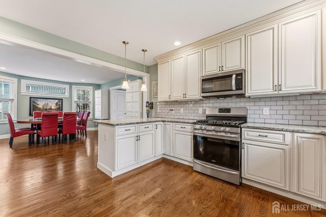 420 Mountainview Terrace, Dunellen, NJ 08812
