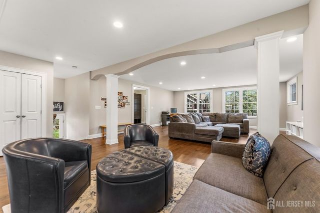420 Mountainview Terrace, Dunellen, NJ 08812