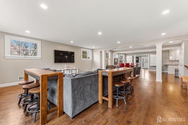 420 Mountainview Terrace, Dunellen, NJ 08812