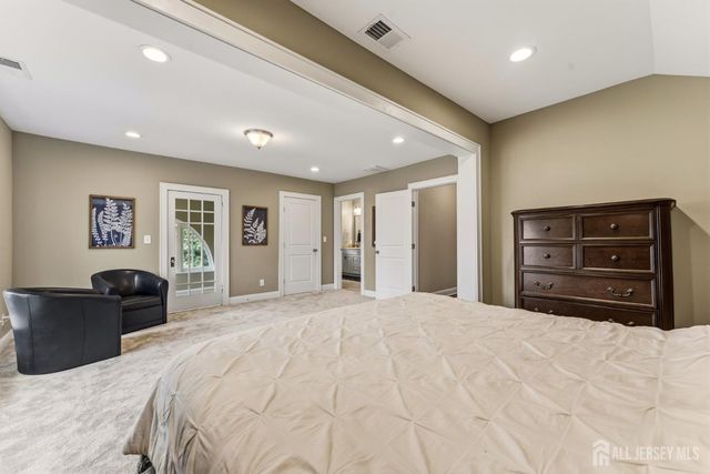 420 Mountainview Terrace, Dunellen, NJ 08812