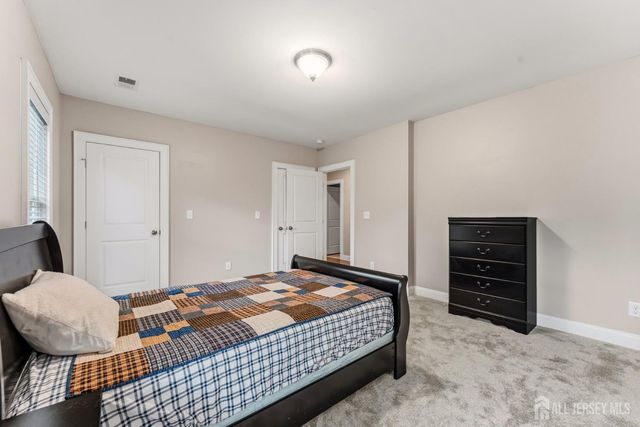 420 Mountainview Terrace, Dunellen, NJ 08812