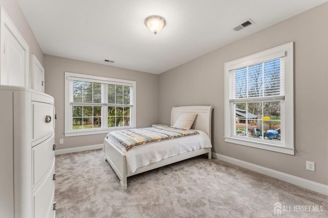 420 Mountainview Terrace, Dunellen, NJ 08812