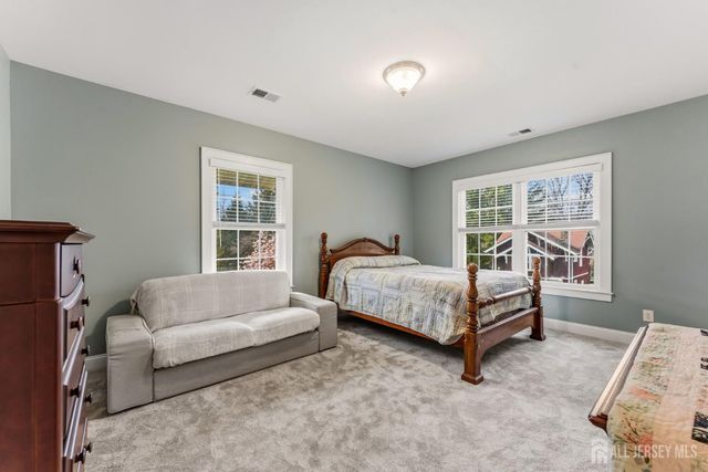 420 Mountainview Terrace, Dunellen, NJ 08812