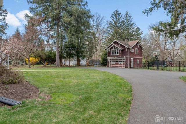 420 Mountainview Terrace, Dunellen, NJ 08812
