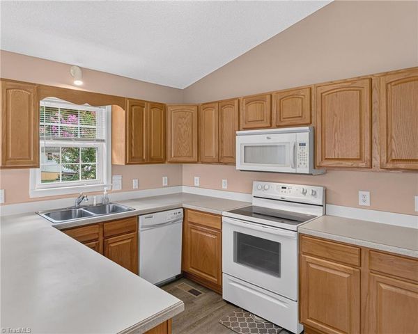 4913 Creeks Crossing Road, Asheboro, NC 27205