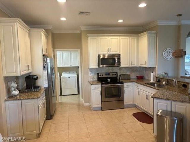 10700 Cetrella DR, Fort Myers, FL 33913