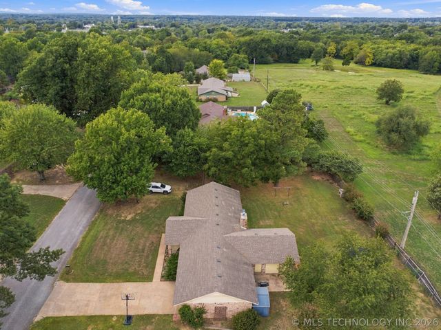 30439 E 143rd Street S, Coweta, OK 74429