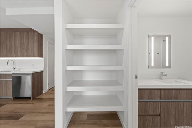 1515 Liona Street 4107, Honolulu, HI 96814