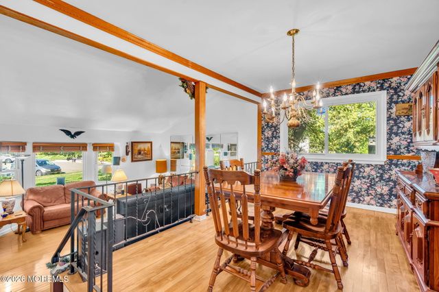 4 Denise Court, Somerset, NJ 08873