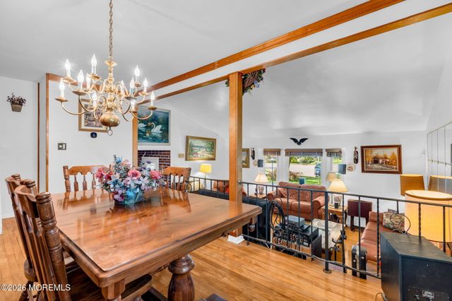 4 Denise Court, Somerset, NJ 08873