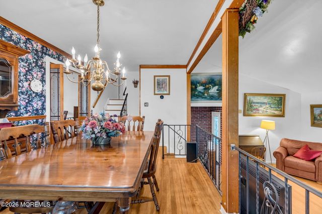4 Denise Court, Somerset, NJ 08873