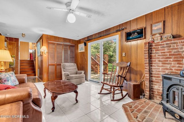 4 Denise Court, Somerset, NJ 08873