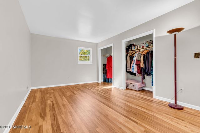 4 Denise Court, Somerset, NJ 08873