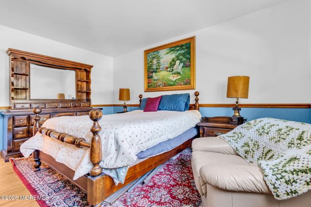 4 Denise Court, Somerset, NJ 08873