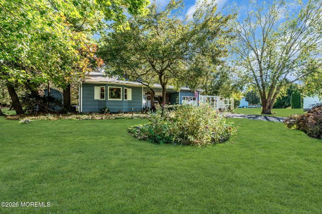 4 Denise Court, Somerset, NJ 08873