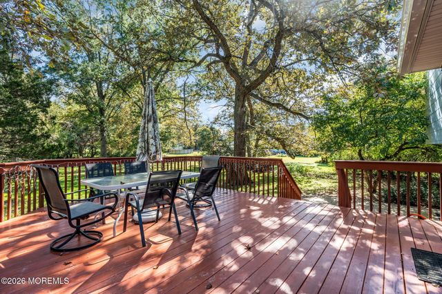 4 Denise Court, Somerset, NJ 08873