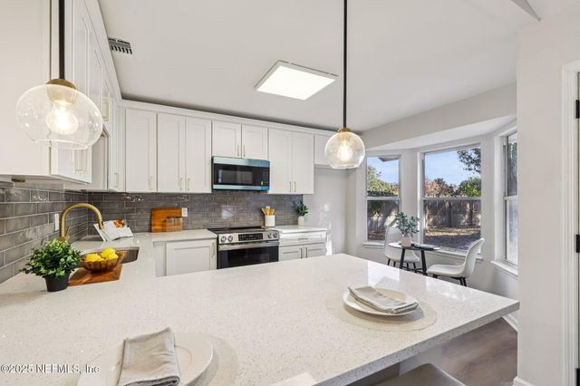 6683 LANA Lane, Jacksonville, FL 32244