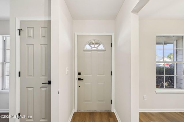 6683 LANA Lane, Jacksonville, FL 32244