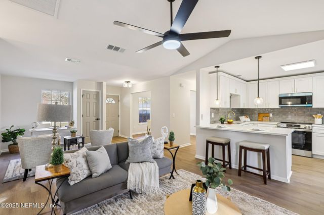 6683 LANA Lane, Jacksonville, FL 32244