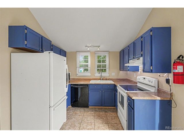 17447 E Rice Cir A, Aurora, CO 80015