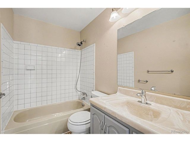 17447 E Rice Cir A, Aurora, CO 80015