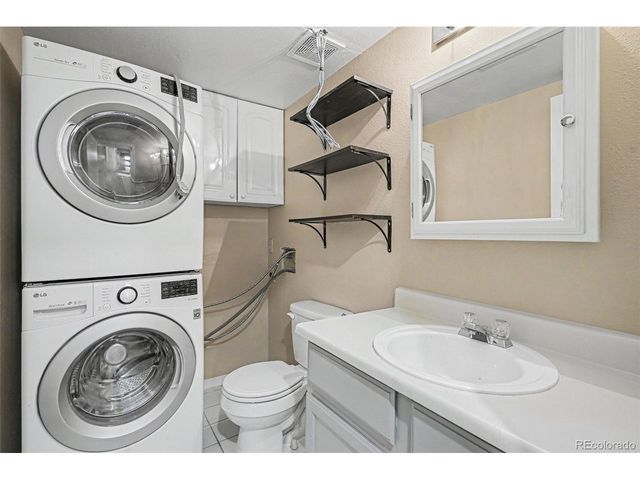 17447 E Rice Cir A, Aurora, CO 80015