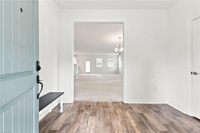 614 Middleton WAY, Chesapeake, VA 23322