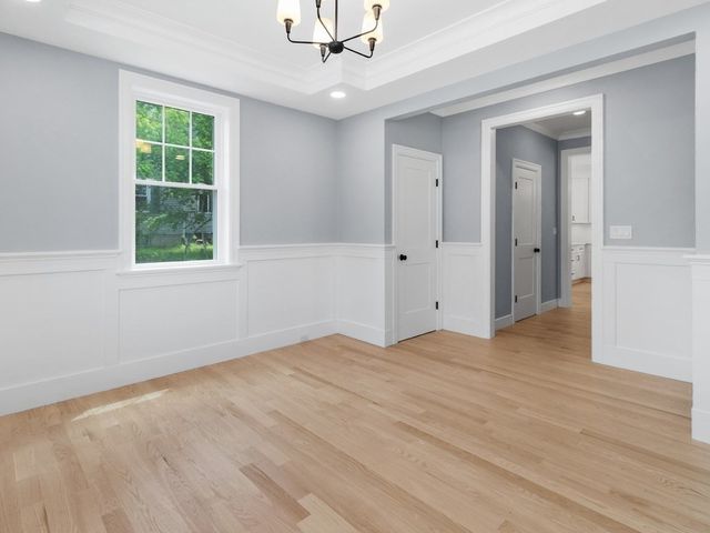 113 Warwick Avenue, Waltham, MA 02452