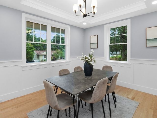 113 Warwick Avenue, Waltham, MA 02452