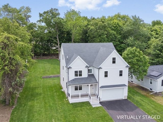 113 Warwick Avenue, Waltham, MA 02452