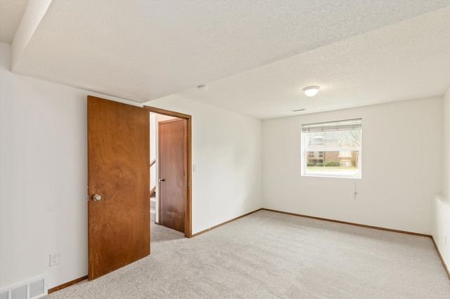 1451 20th Street, West Des Moines, IA 50265