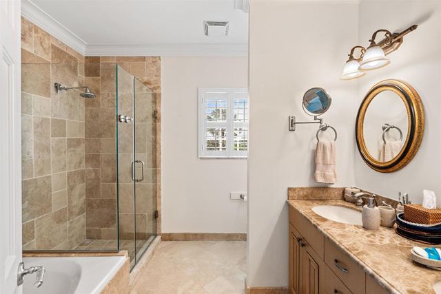 5900 Old Ocean Boulevard B5, Ocean Ridge, FL 33435