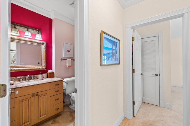 5900 Old Ocean Boulevard B5, Ocean Ridge, FL 33435