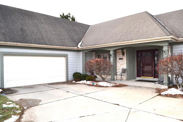 8530 W Woodfield COURT, Franklin, WI 53132