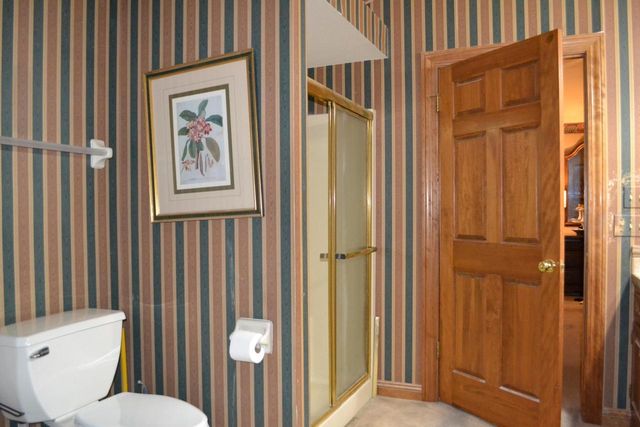 8530 W Woodfield COURT, Franklin, WI 53132