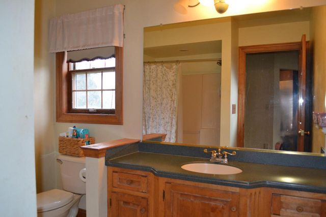 8530 W Woodfield COURT, Franklin, WI 53132