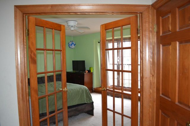 8530 W Woodfield COURT, Franklin, WI 53132