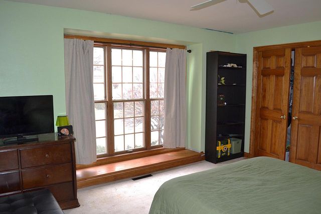 8530 W Woodfield COURT, Franklin, WI 53132