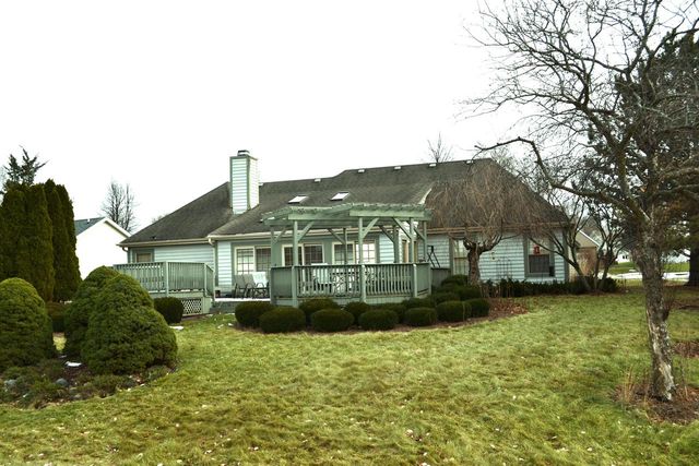 8530 W Woodfield COURT, Franklin, WI 53132