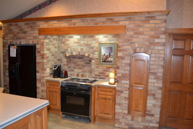 8530 W Woodfield COURT, Franklin, WI 53132