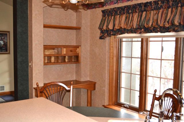 8530 W Woodfield COURT, Franklin, WI 53132