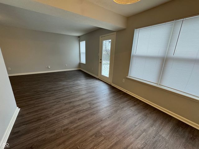 3971 Waterfield Drive, Indianapolis, IN 46235