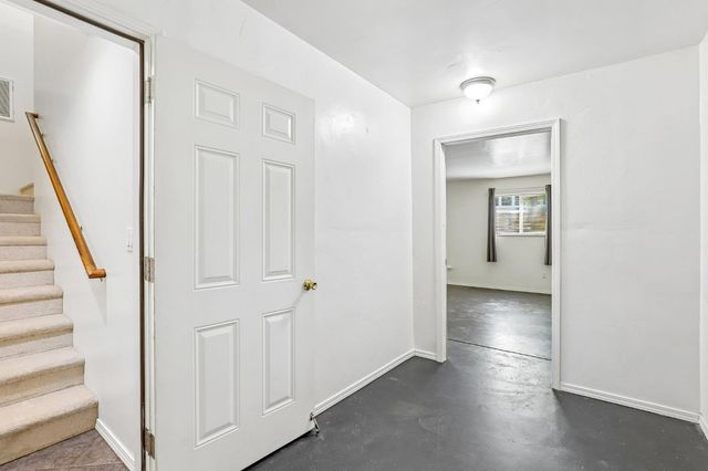 10819 Walker Dr, Grass Valley, CA 95945